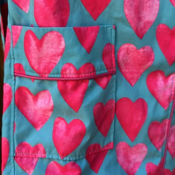 Posh Peanut Queen of Hearts Kids' Long Sleeve Plush Robe